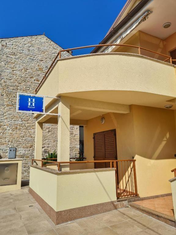 Apartments Manuel Новиград Экстерьер фото
